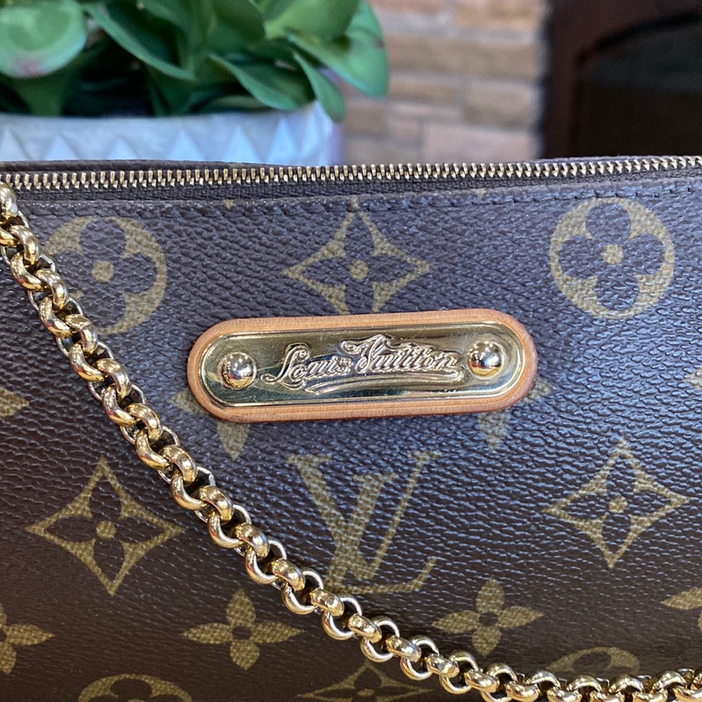 Authentic Lv - image 4